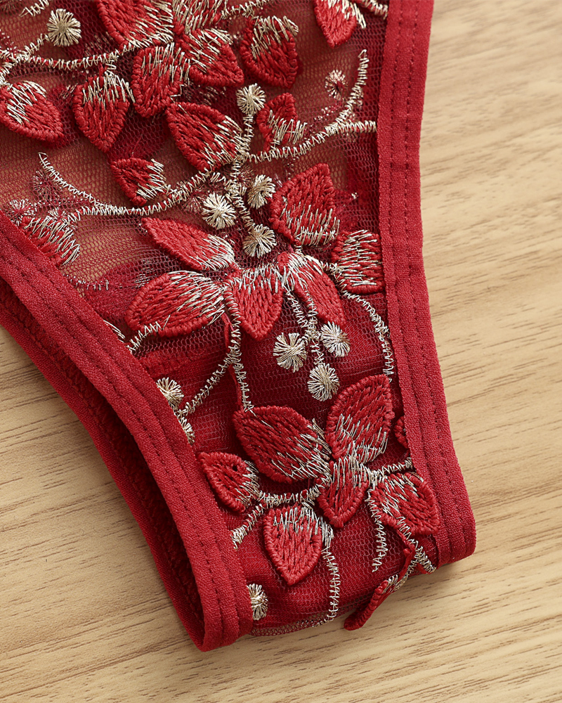 Sexy 3D Floral Embroidery Bra Set