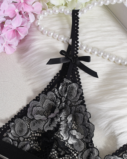 Sexy Embroidered Lace Heart Cut-Out Lingerie Set